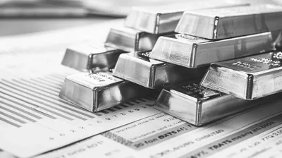 07/05 Le cours de l’argent recule à 33 $ sous l’effet des espoirs de dialogue USA-Chine