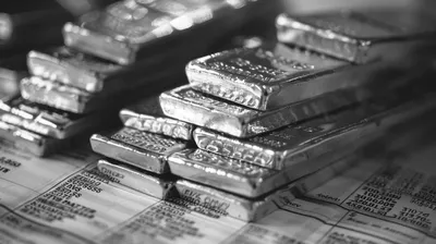 24/02 Cours de l'argent : le seuil des 33 $ devient critique, les haussiers résisteront-ils à la pression ?