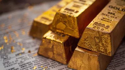 25/04 Le cours de l'or dégringole sous les 3 300 $ : Trump sème le chaos sur les marchés