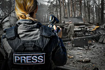 25 000 euros par jour : pourquoi les médias n’envoient presque plus de reporters au front
