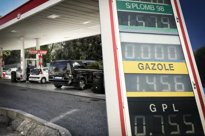 « 35 centimes moins cher » : ces automobilistes français ont trouvé une méthode parfaite pour économiser sur l’essence en 2026