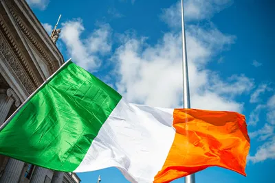 Après une chute historique de 7 %, l'économie irlandaise surprend avec un spectaculaire rebond