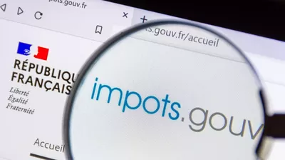 Augmentation des impôts : la nouvelle taxe validée par François Bayrou qui va faire enrager les Français !