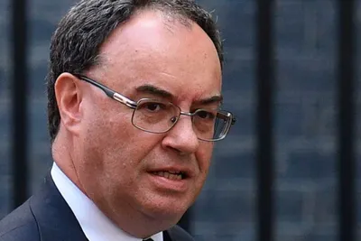 Bailey ouvre la voie à de nouvelles baisses de taux au Royaume-Uni