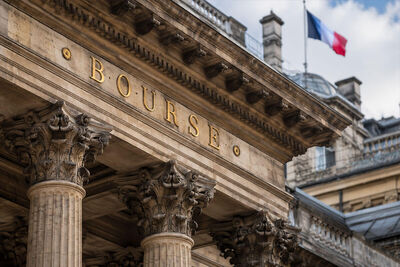 CAC 40 au-dessus des 8.100 points le 22 mai 2026, porté par les négociations Iran-États-Unis et la confirmation du PIB allemand