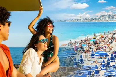 Canicule, prix en hausse : comment les Français réinventent leurs vacances d'été