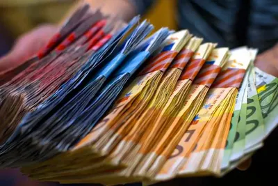 Ces nombreux billets de banque vont disparaître prochainement, voici ce qui les remplace