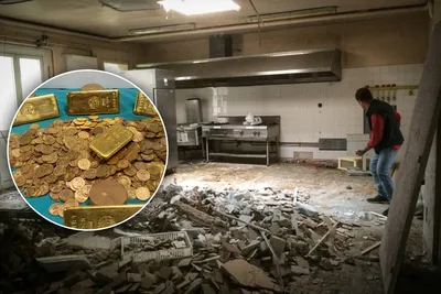 En cassant leur cuisine, ils découvrent par hasard un trésor vieux de 400 ans