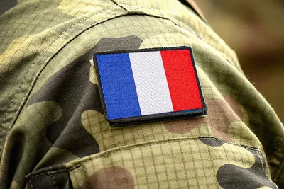 Épargne : dès 500 euros, rentabilité de 5 %... c'est quoi ce nouveau fonds 'défense', ouvert à tous ?