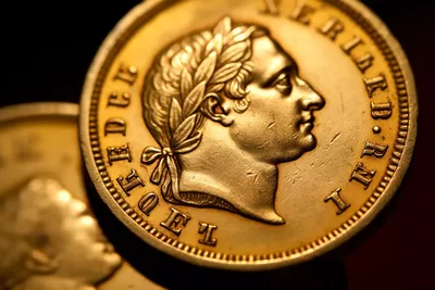 Estimer la valeur d'un Louis d'Or : une ascension spectaculaire