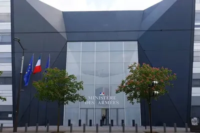 Fonds défense : ce placement à 5% séduit déjà 10 millions d’euros, faut-il investir ?