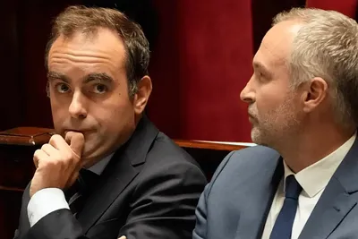 France : un gouvernement sans budget, jusqu