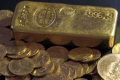Il retrouve un vrai trésor de 2 millions d’euros en pièces d’or dans la maison