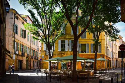 Immobilier à Aix-en-Provence : mars 2026