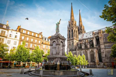 Immobilier à Clermont-Ferrand : le marché recule légèrement en mars 2026