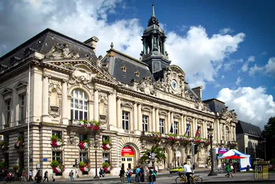 Immobilier à Tour : les prix repartent légèrement en mars 2026