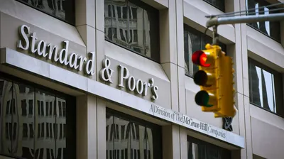 Dette, déficit… ce qui a poussé S&P Global à dégrader la note de la France à A+