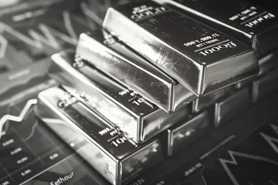 L’argent hésite sous 86 $ : simple pause ou début d’une nouvelle glissade ?