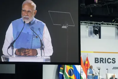 L’Inde s’oppose à la monnaie des BRICS et soutient le dollar
