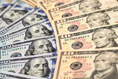 L’indice dollar US vise les 99 points, une zone technique cruciale à court terme