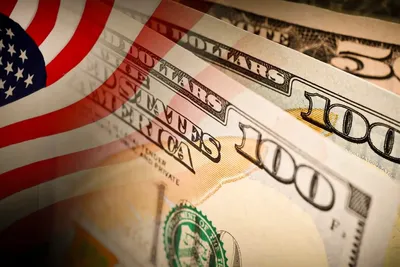 Le dollar américain sous pression : la Fed sème le doute avant Thanksgiving