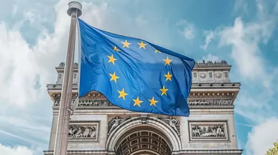 La dette publique va-t-elle engloutir votre épargne ? Découvrez comment protéger votre argent !