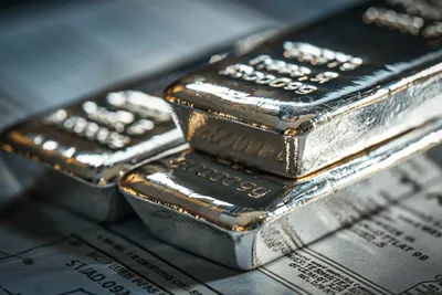 Le cours de l'argent à 87 dollars : l’inflation américaine relance la Fed, mais XAG/USD vise encore 90 dollars
