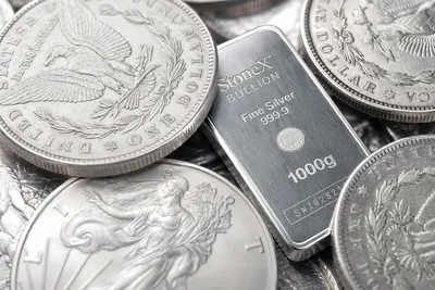 Le cours de l'argent : l'once frôle 61 dollars, le pétrole plonge sur fond d'espoirs iraniens