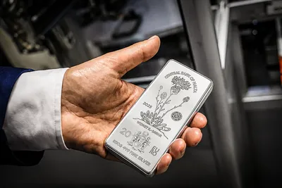 Le cours de l'argent : la chute du dollar propulse le métal blanc vers 65,70 dollars