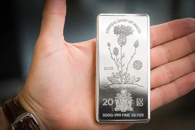 Le cours de l'argent : le XAG/USD stagne à 66,60 dollars avant l'ISM et les JOLTS américains