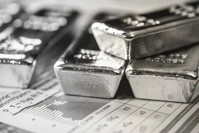 Le cours de l’argent repart à la hausse, les acheteurs défendent la zone des 62 dollars