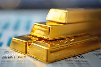 Le cours de l'or atteint 3 680 dollars, un record historique