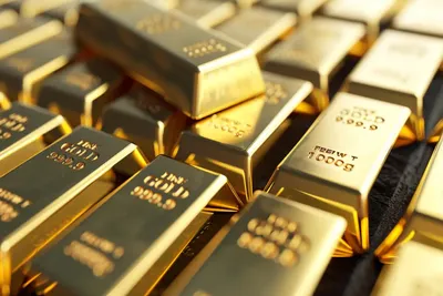 Le cours de l’or continue de chuter, mais la Fed calme le jeu