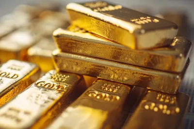Le cours de l'or en alerte face à la Fed et aux tensions géopolitiques, les 3 700 $ en ligne de mire