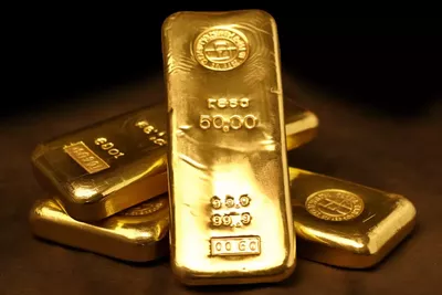 Le Cours de l'Or en Équilibre avec le Dollar : vue d'ensemble des Marchés Mondiaux