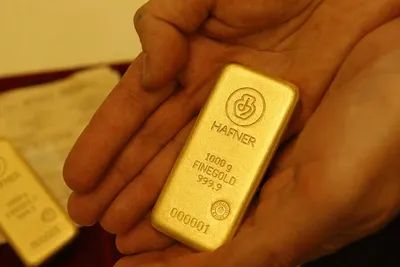 Cours de l'or à 4 376,82 dollars, la probabilité d'une hausse des taux de la Fed en septembre chute à 31 %