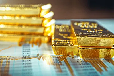 Le cours de l’or pulvérise les 5 602 $, porté par les tensions géopolitiques, la Fed et l’affaiblissement du dollar