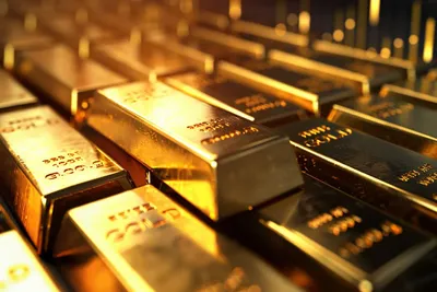 Le cours de l’or rebondit mais reste menacé par une Fed ferme et un retour possible des ventes