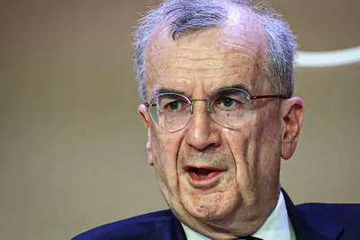 Le gouverneur de la Banque de France pousse à taxer les riches, “sans attendre”