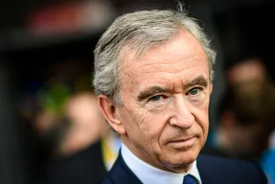 Le milliardaire Bernard Arnault reconnaît une erreur : « J’ai vendu trop tôt »