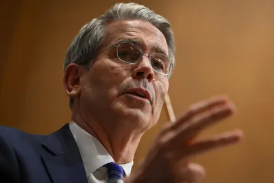 Le secrétaire au Trésor américain, M. Bessent, s