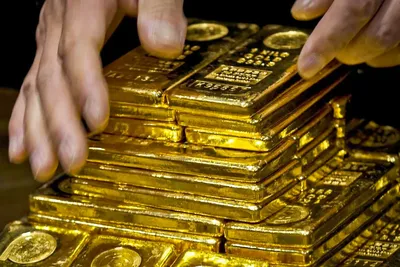 Pourquoi l’or atteint-il à nouveau des sommets records ?