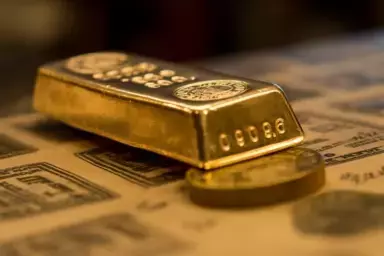 L'Or à 1920 $ : Un Potentiel Lumineux Se Profile malgré les Mouvements du Marché
