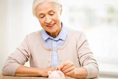 Retraites gelées : combien allez-vous perdre selon votre pension