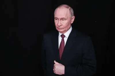 Poutine admet enfin que l'économie russe est en difficulté et cherche des solutions, après que les avertissements concernant une crise financière se soient multipliés