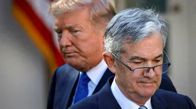 Donald Trump retourne (encore) sa veste : il assure ne pas vouloir virer le patron de la Fed