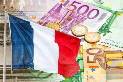 Un pactole de 6500 milliards d’euros : la bataille fait rage entre banques, assureurs et conseillers en gestion pour capter l’épargne des Français
