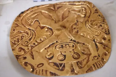 Une tombe vieille de 1 000 ans remplie d